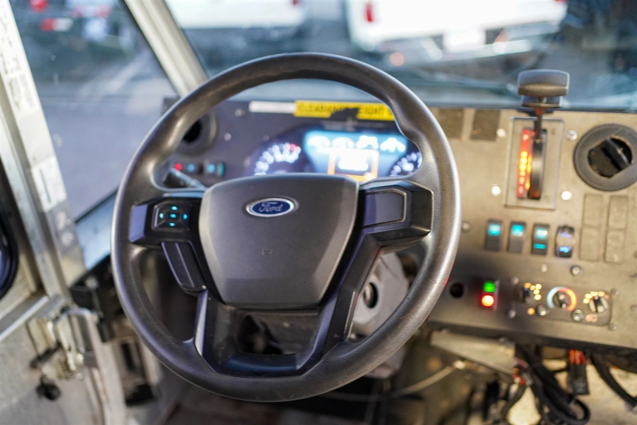 Ford Stripped Chassis  2020