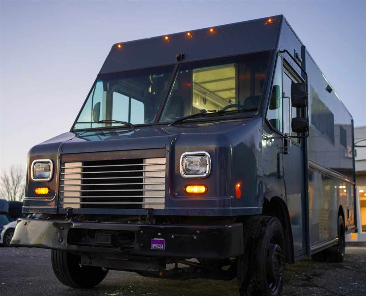 Ford Stripped Chassis  2020