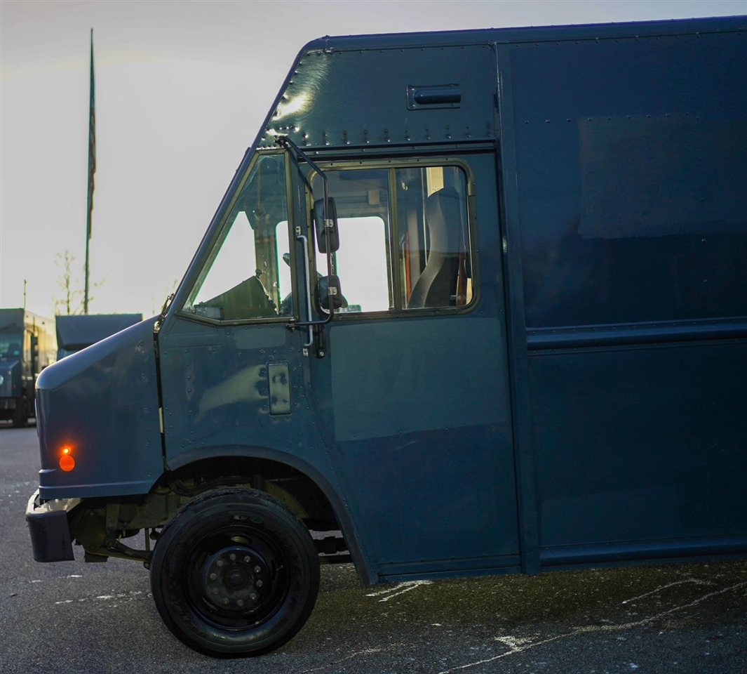 Ford Stripped Chassis  2020