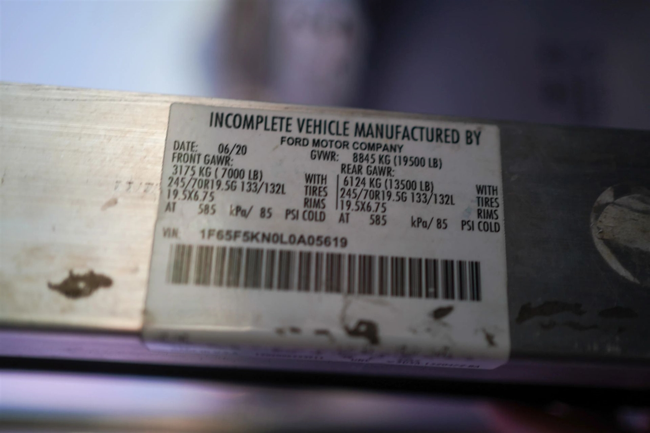 Ford Stripped Chassis  2020