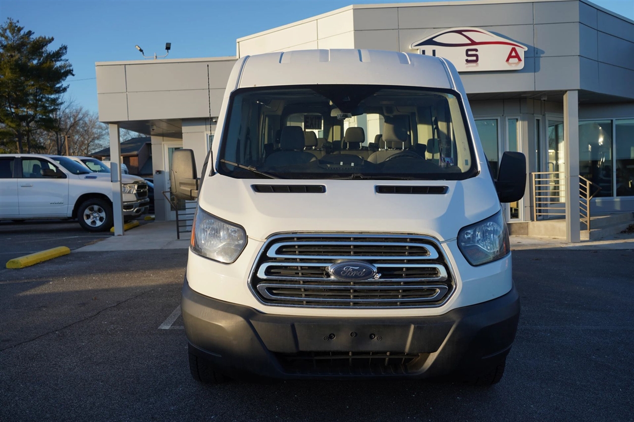 Ford Transit 350 Wagon Med. Roof XLT w/Sliding Pass. 148-in. WB 2019