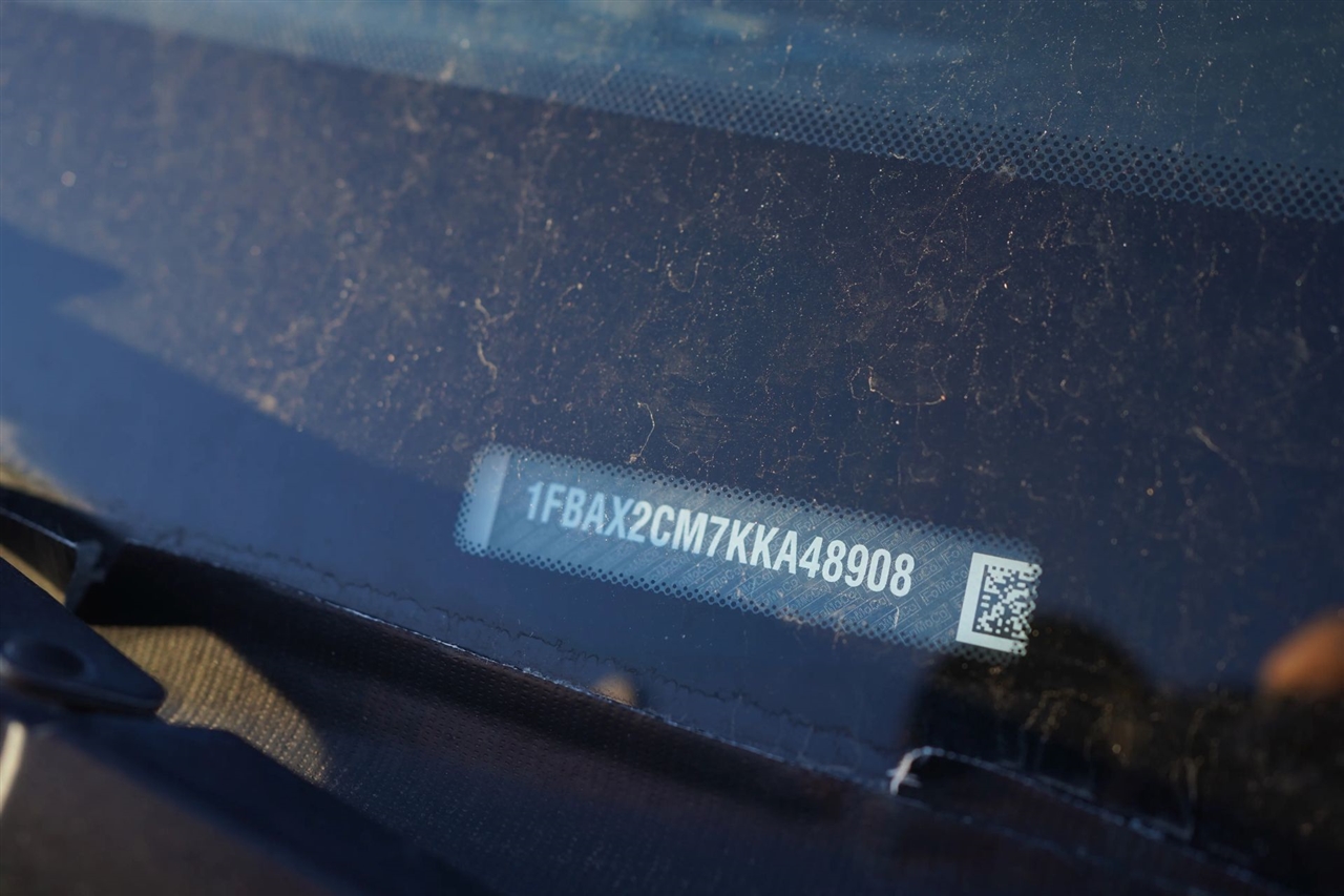 Ford Transit 350 Wagon Med. Roof XLT w/Sliding Pass. 148-in. WB 2019