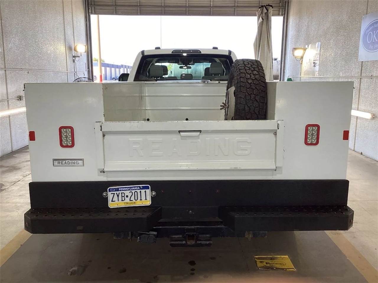 Ford F-350 SD XL Crew Cab Long Bed DRW 4WD 2022