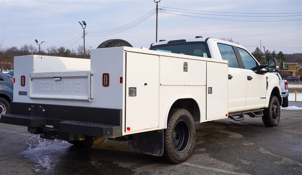 Ford F-350 SD XL Crew Cab Long Bed DRW 4WD 2022