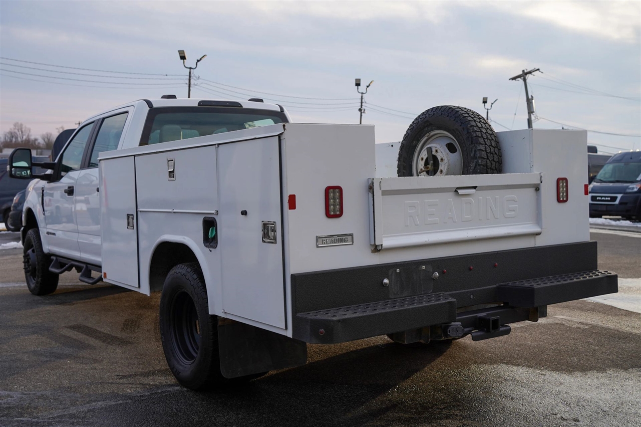 Ford F-350 SD XL Crew Cab Long Bed DRW 4WD 2022