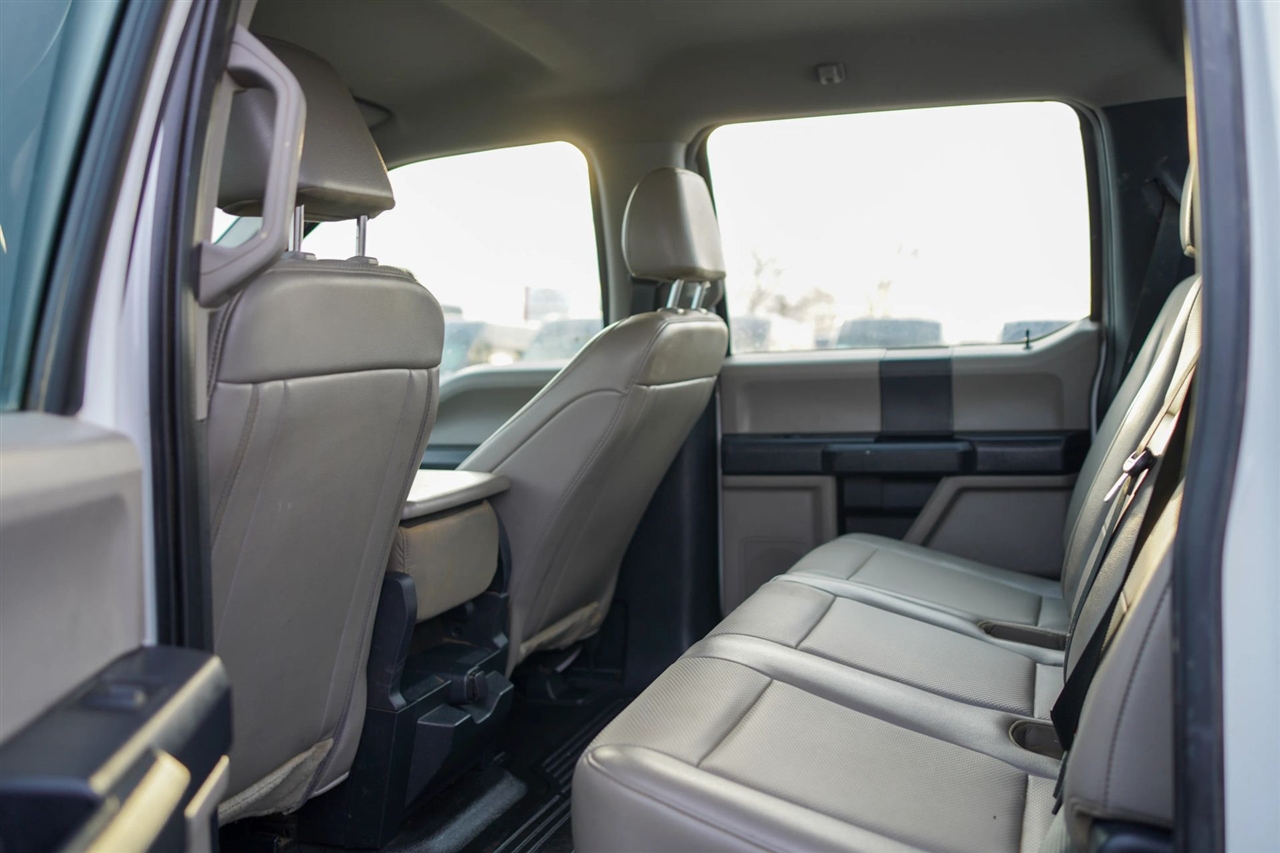 Ford F-350 SD XL Crew Cab Long Bed DRW 4WD 2022