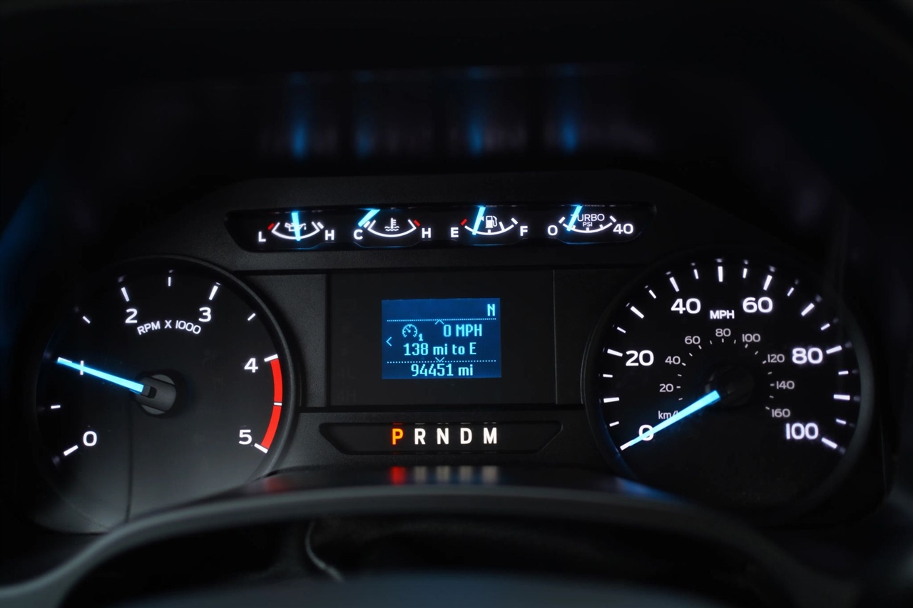 Ford F-350 SD XL Crew Cab Long Bed DRW 4WD 2022