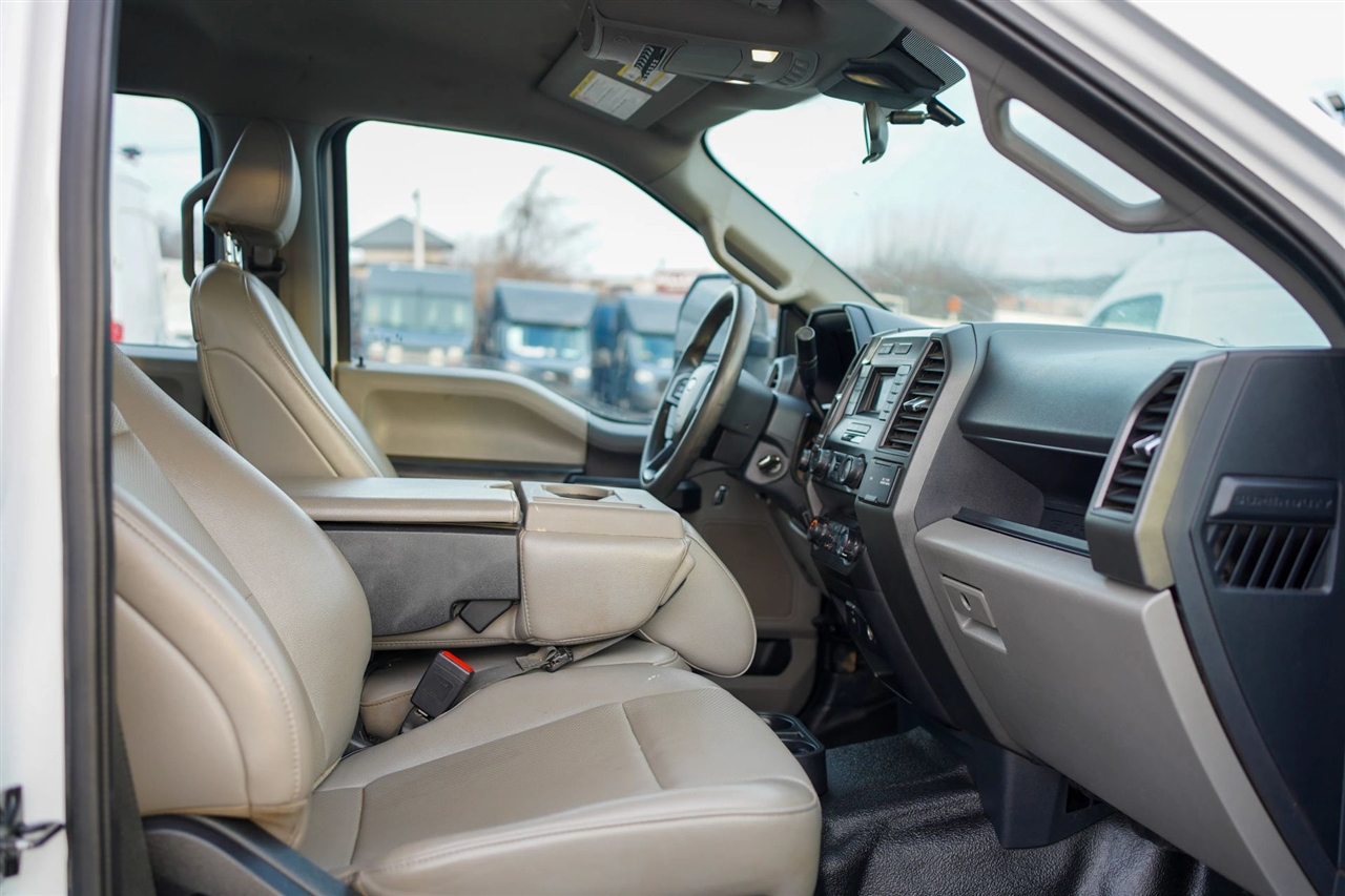 Ford F-350 SD XL Crew Cab Long Bed DRW 4WD 2022