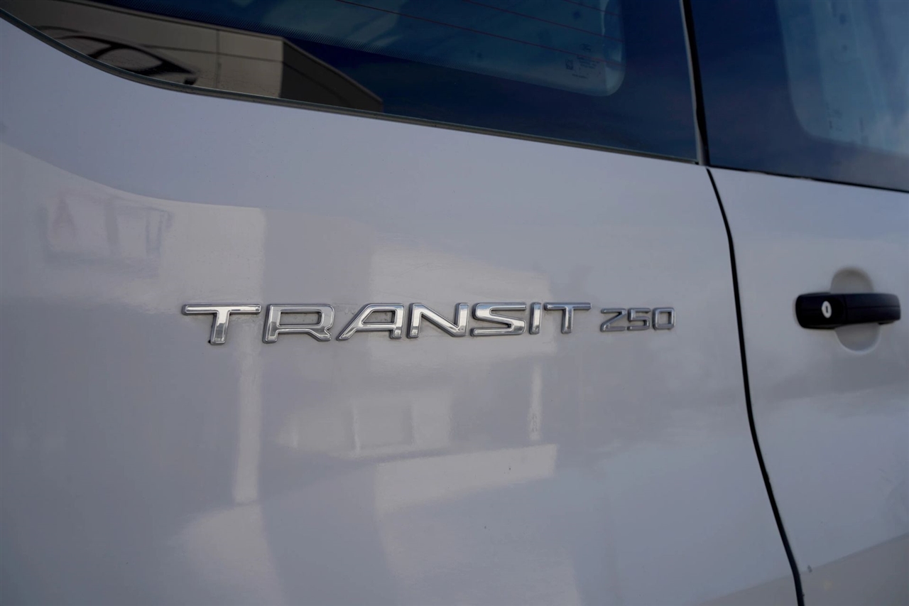 Ford Transit 250 Van 2023