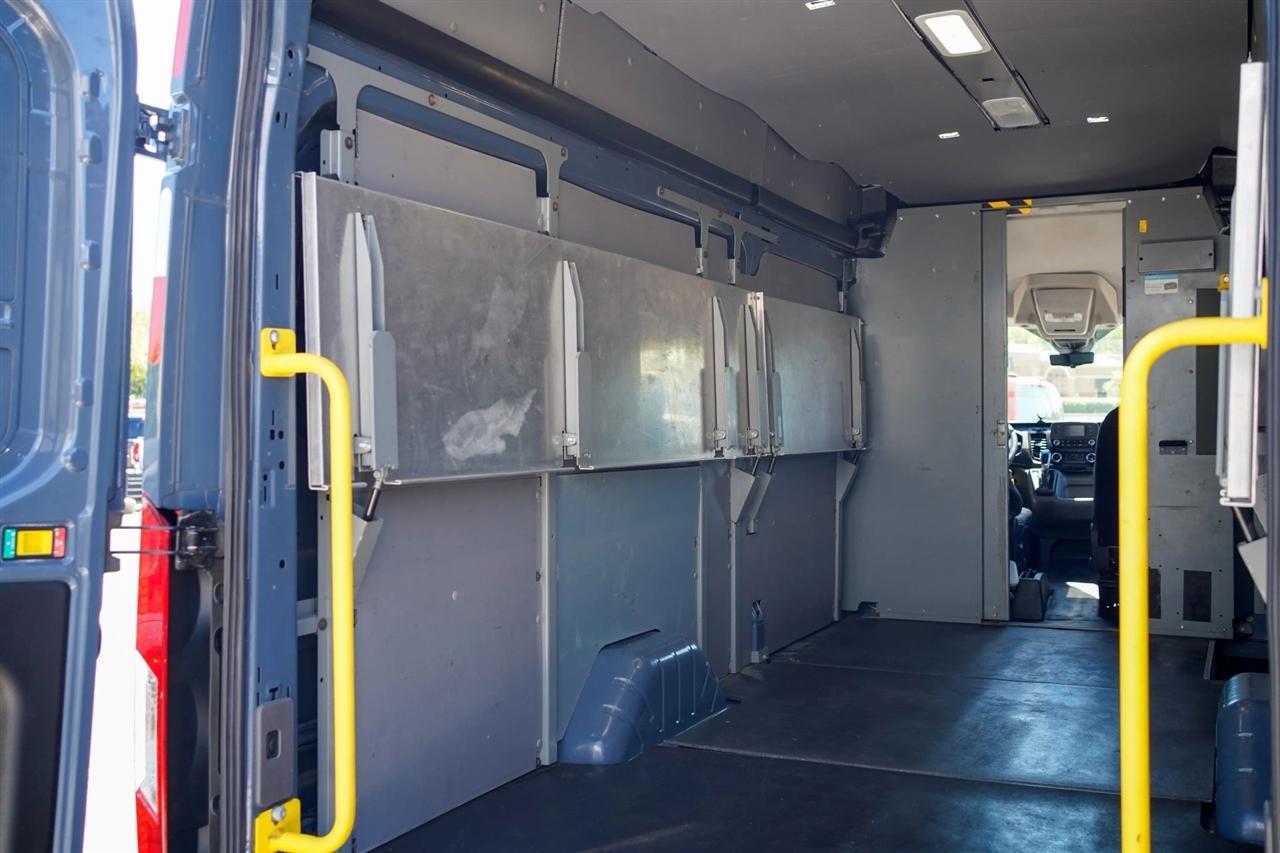 Ford Transit 250 Van High Roof w/Sliding Pass. 148-in. WB EL 2020