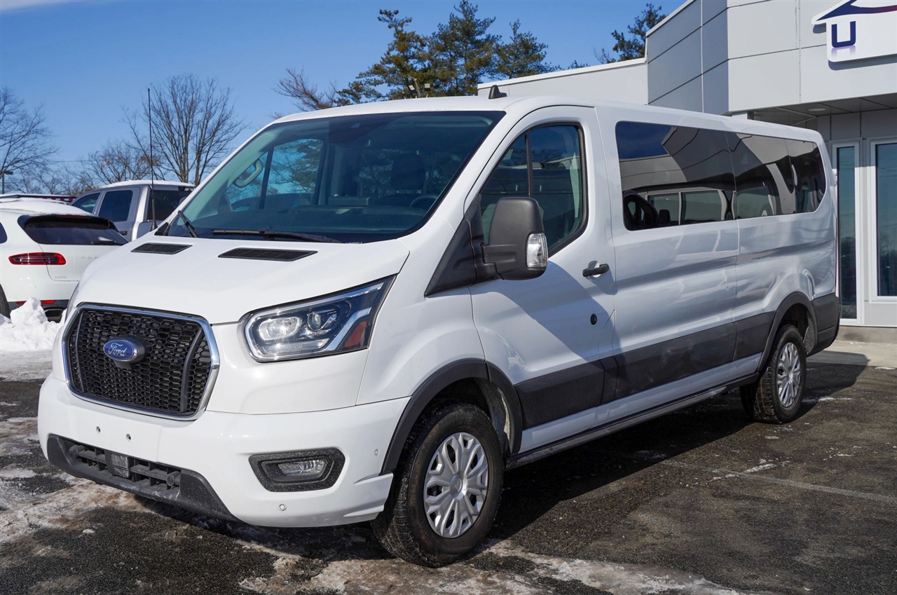 Ford Transit 350 Wagon Low Roof XLT w/Sliding Pass. 148-in. WB 2023