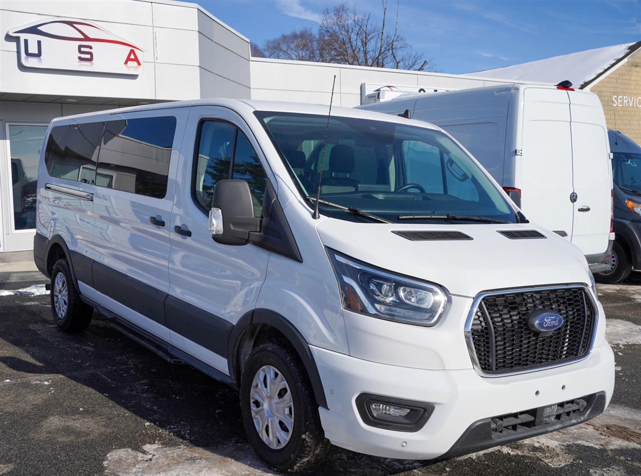 Ford Transit 350 Wagon Low Roof XLT w/Sliding Pass. 148-in. WB 2023
