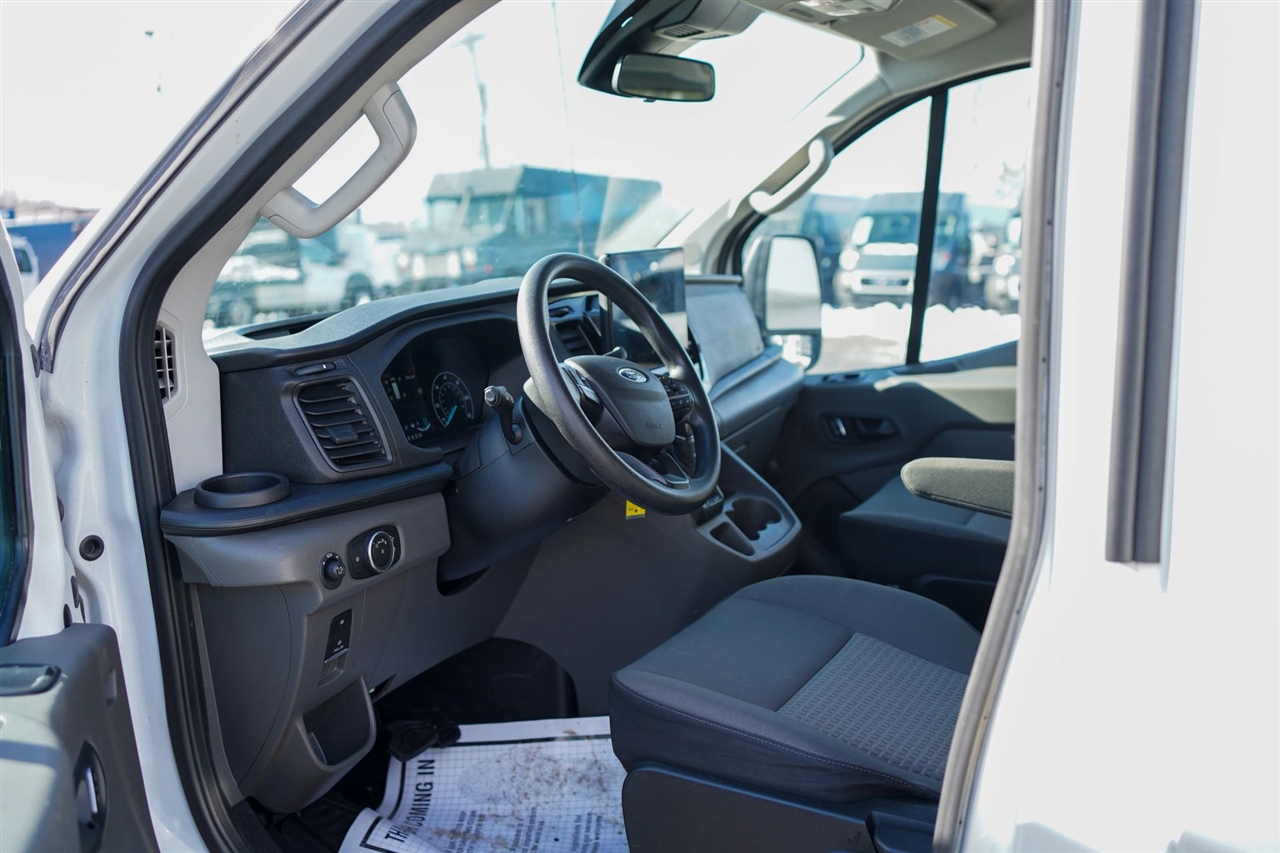 Ford Transit 350 Wagon Low Roof XLT w/Sliding Pass. 148-in. WB 2023