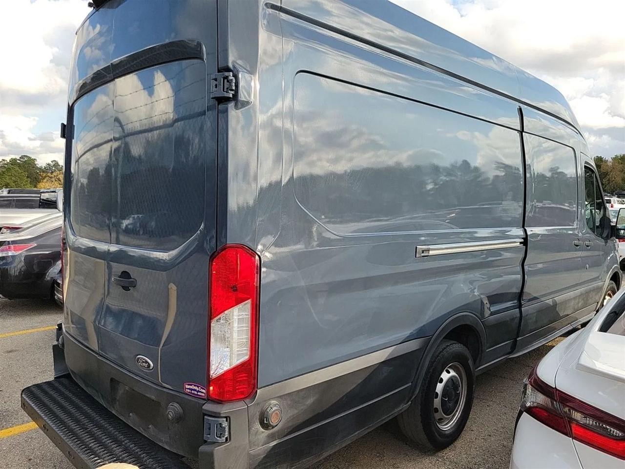 Ford Transit 250 Van High Roof w/Sliding Pass. 148-in. WB EL 2019