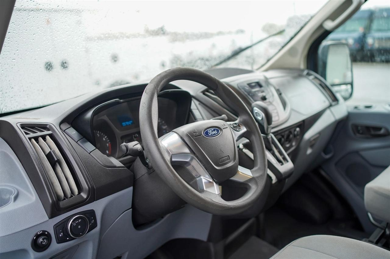Ford Transit 250 Van High Roof w/Sliding Pass. 148-in. WB EL 2019