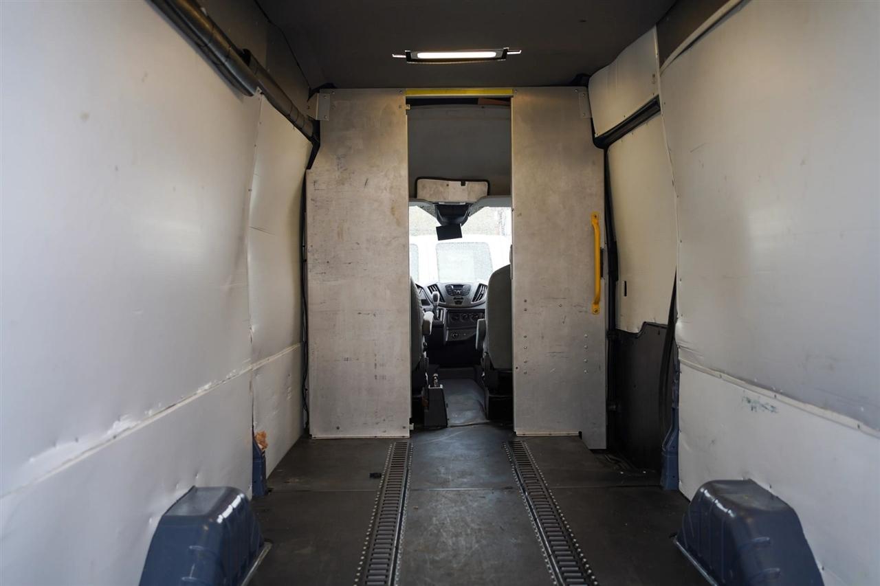 Ford Transit 250 Van High Roof w/Sliding Pass. 148-in. WB EL 2019