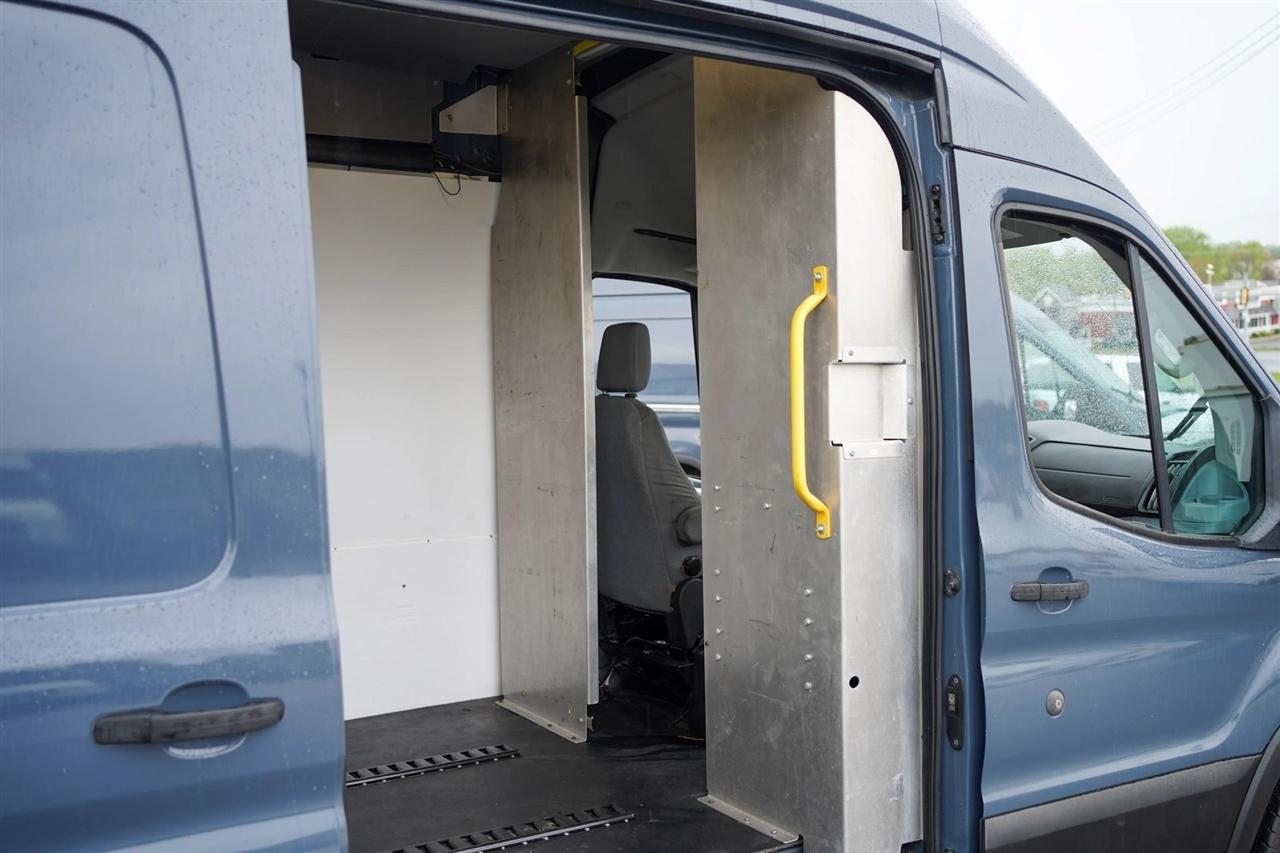 Ford Transit 250 Van High Roof w/Sliding Pass. 148-in. WB EL 2019