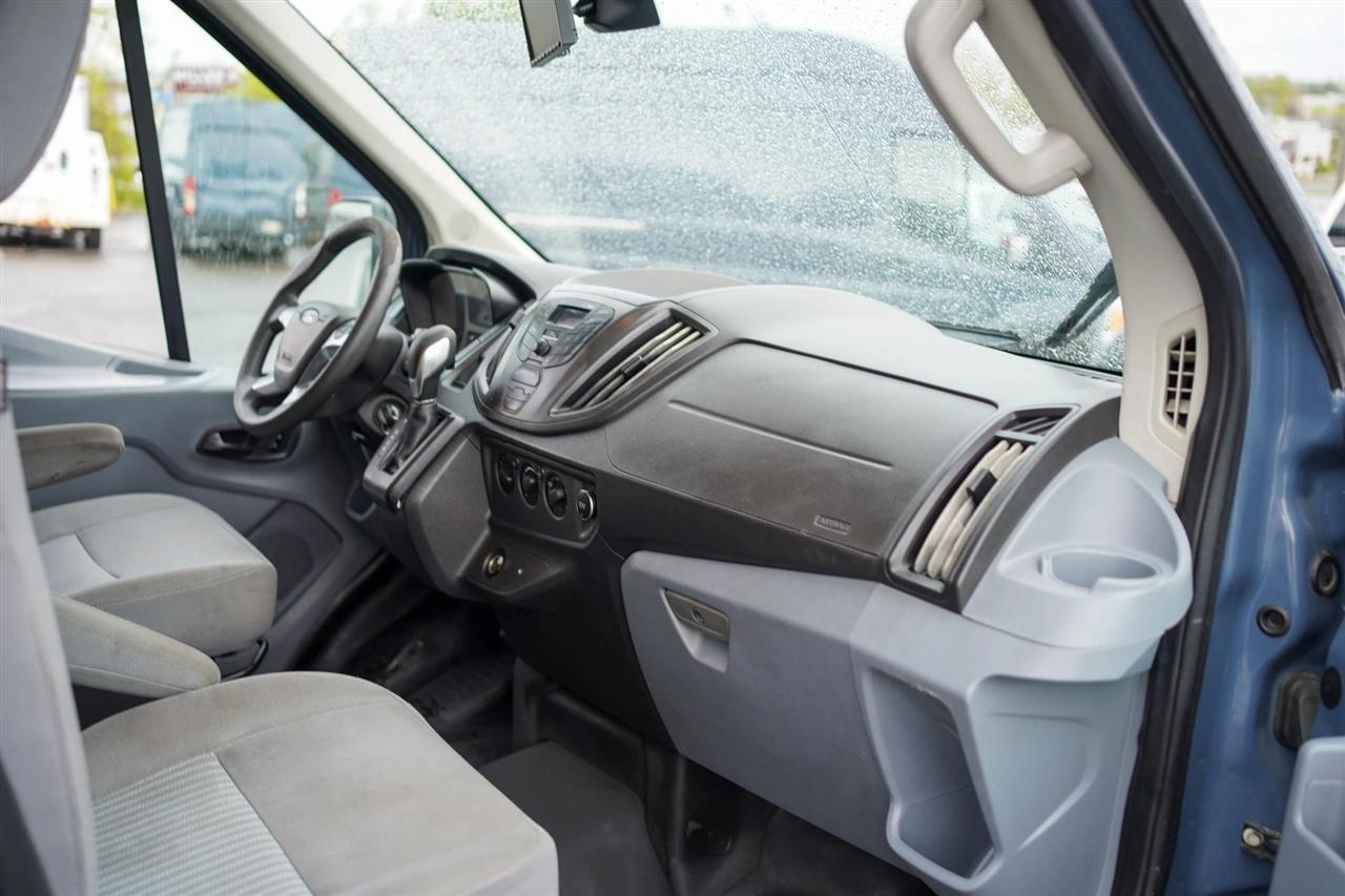 Ford Transit 250 Van High Roof w/Sliding Pass. 148-in. WB EL 2019