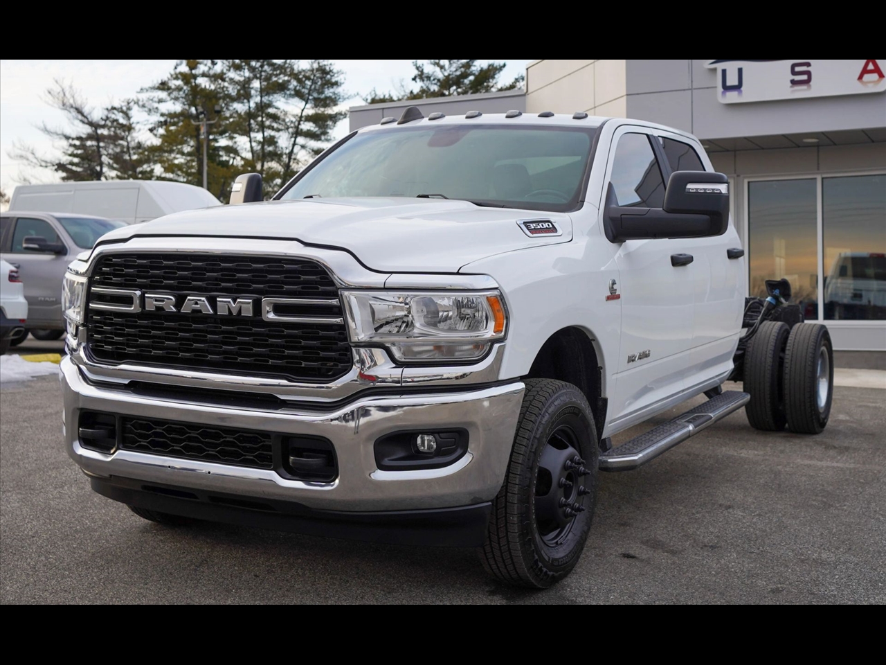 RAM 3500 Big Horn Crew Cab LWB 4WD DRW 2023