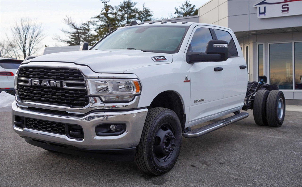 RAM 3500 Big Horn Crew Cab LWB 4WD DRW 2023