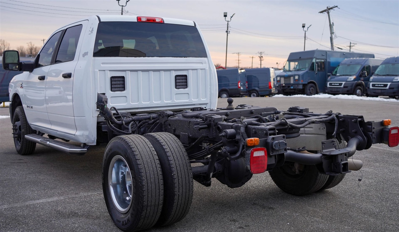 RAM 3500 Big Horn Crew Cab LWB 4WD DRW 2023