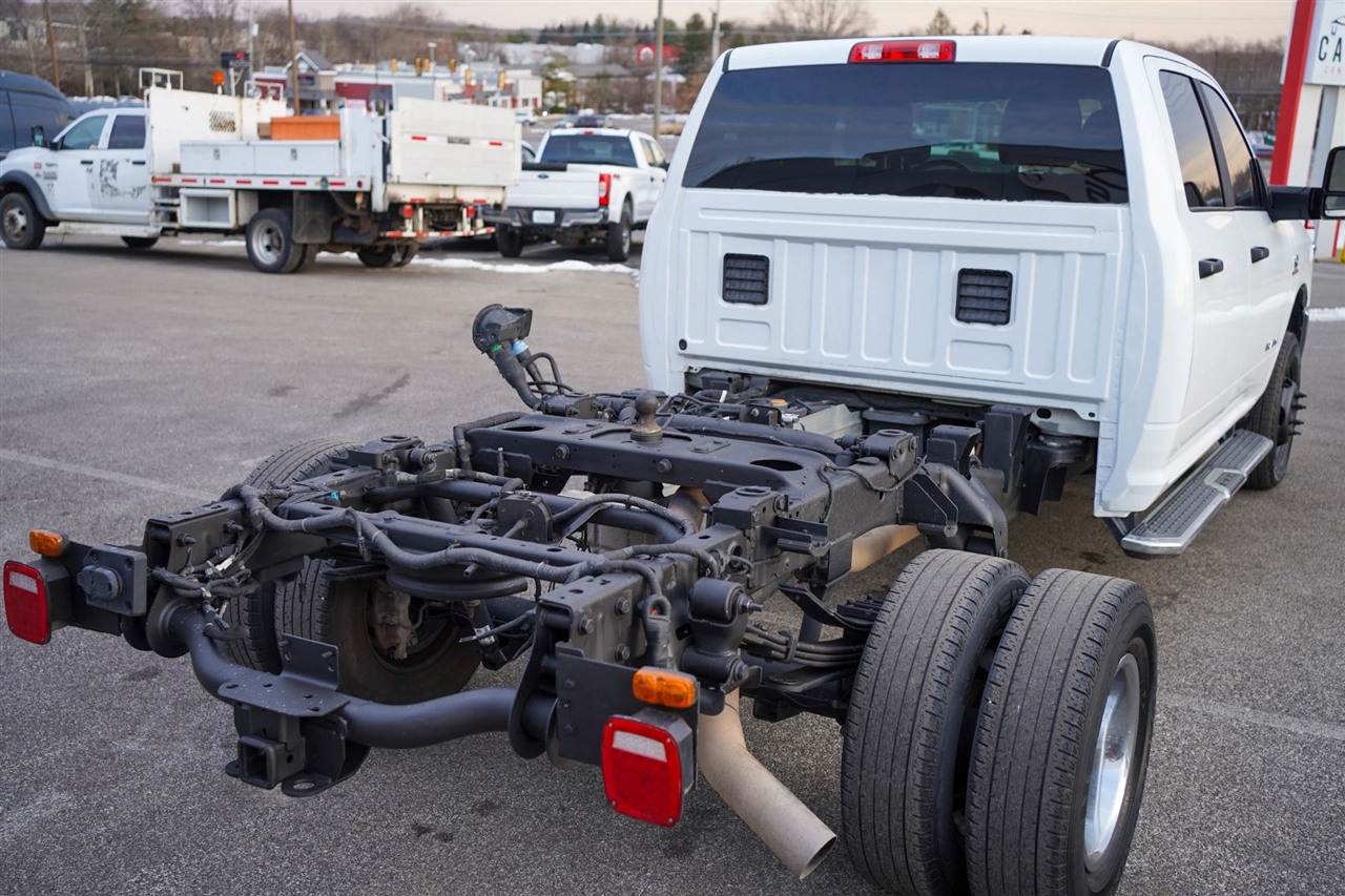 RAM 3500 Big Horn Crew Cab LWB 4WD DRW 2023