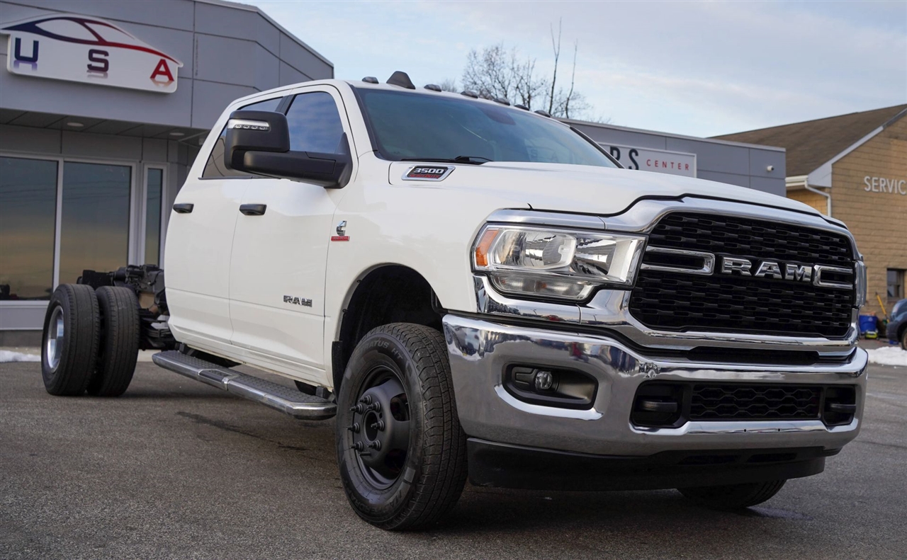 RAM 3500 Big Horn Crew Cab LWB 4WD DRW 2023