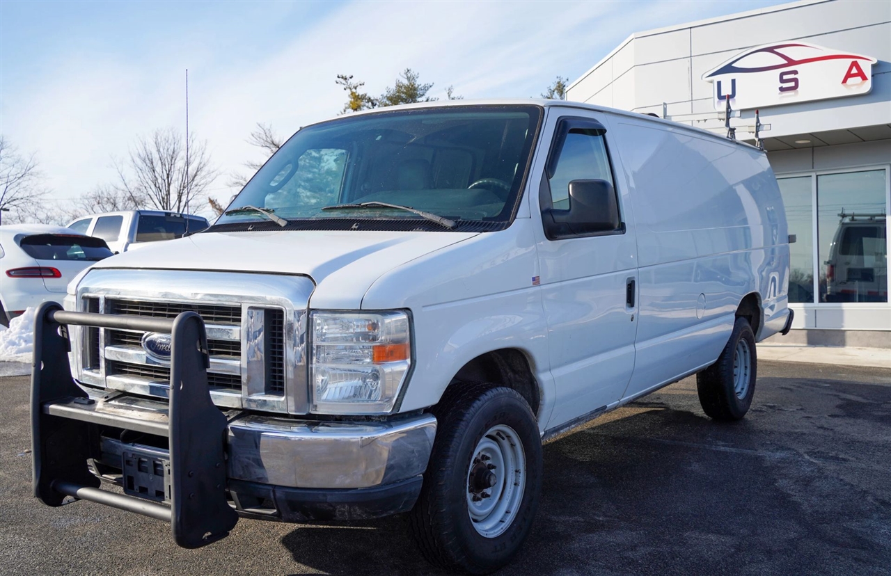 Ford Econoline E-350 Super Duty Extended 2013