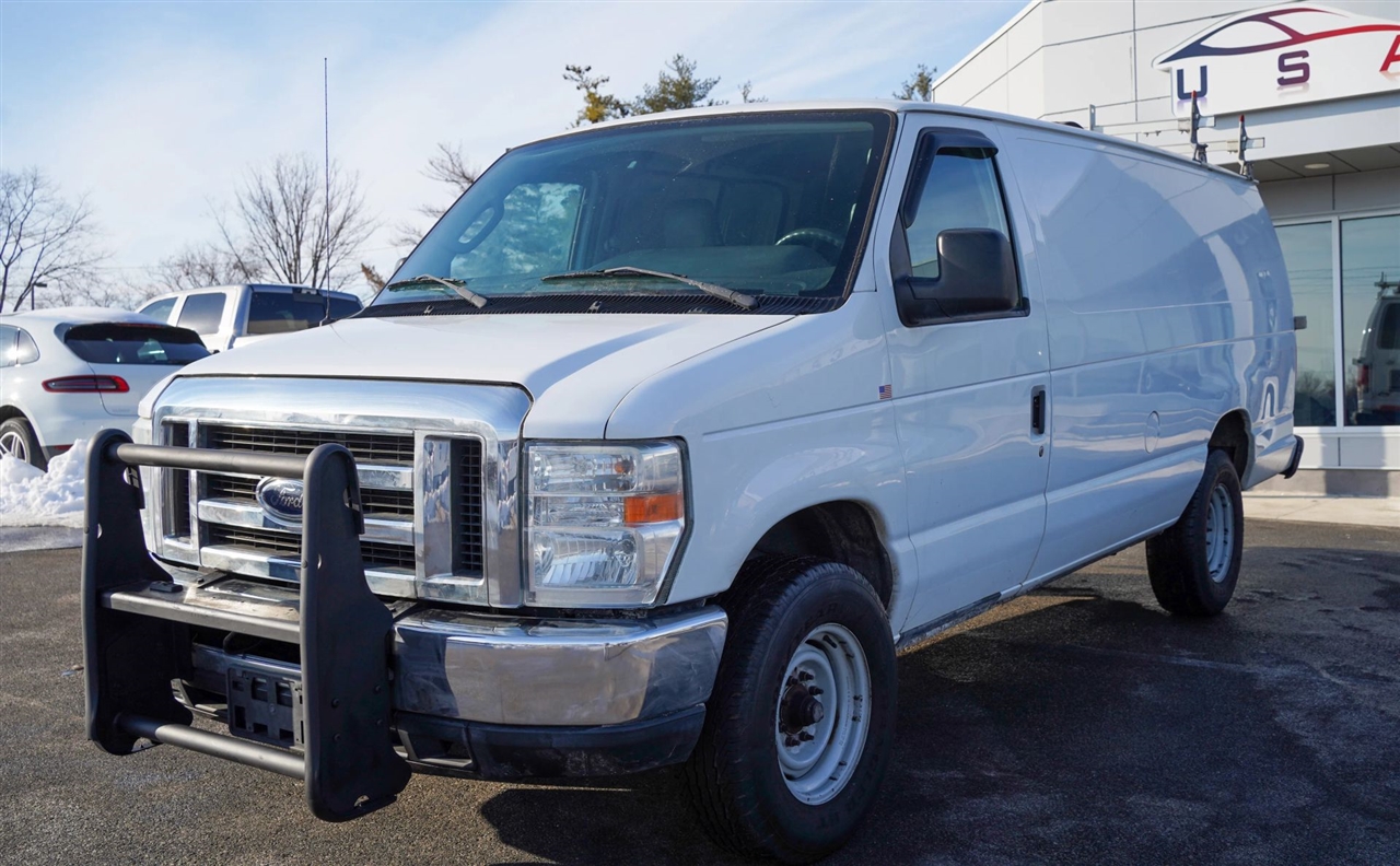 Ford Econoline E-350 Super Duty Extended 2013