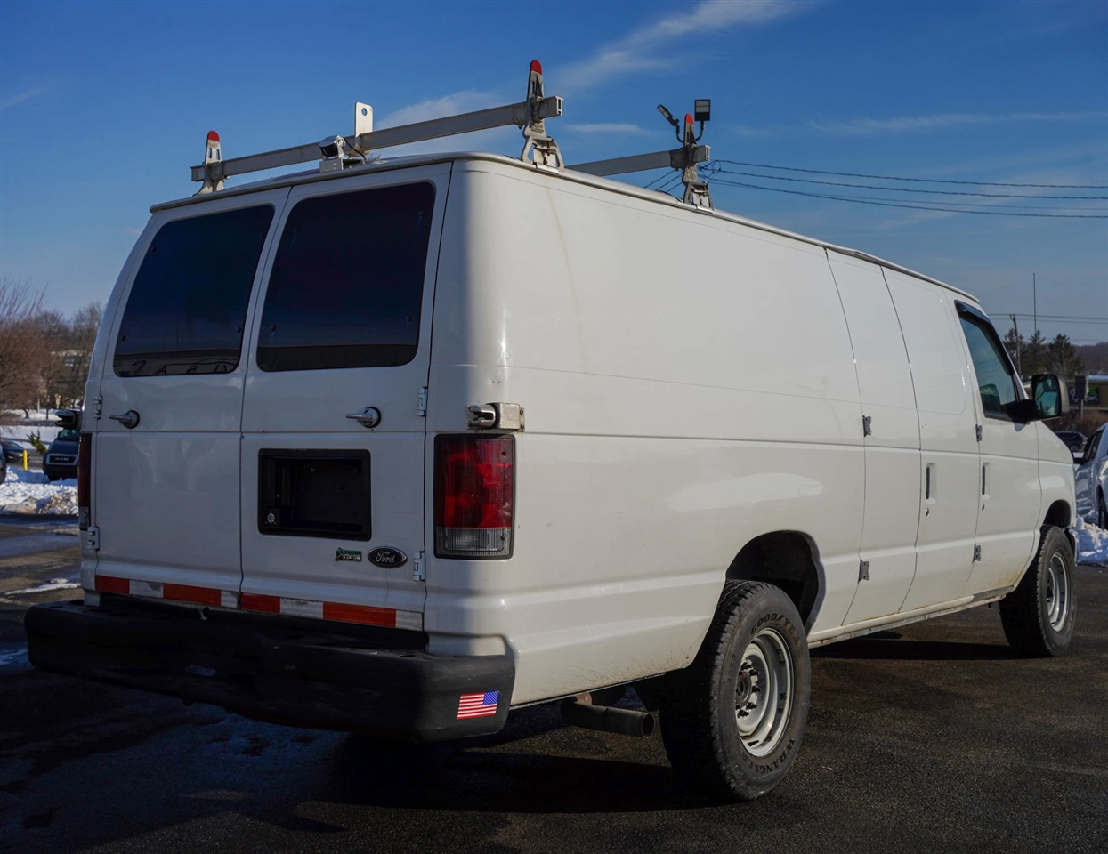 Ford Econoline E-350 Super Duty Extended 2013