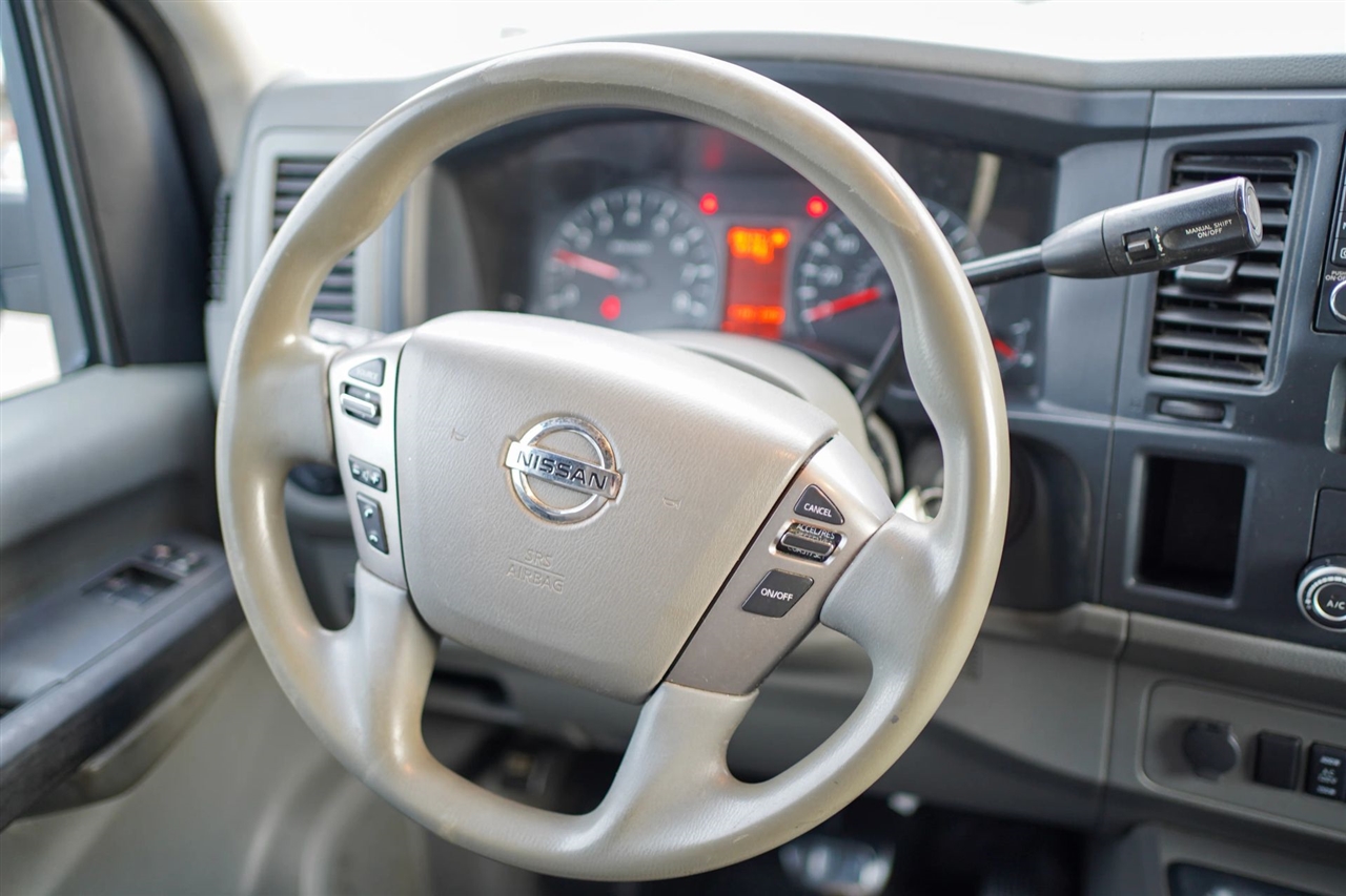 Nissan NV Cargo 2500 HD SV V6 High Roof 2020