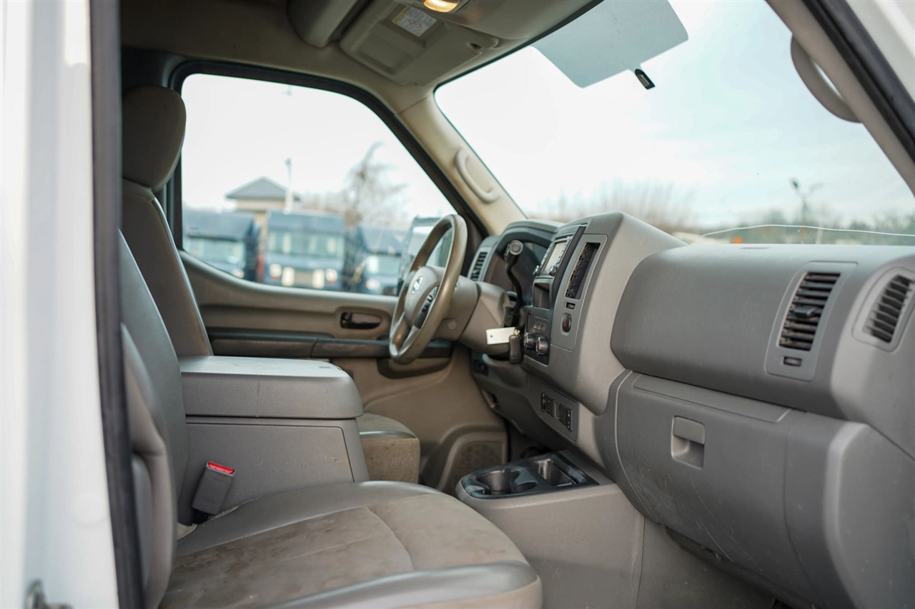 Nissan NV Cargo 2500 HD SV V6 High Roof 2020