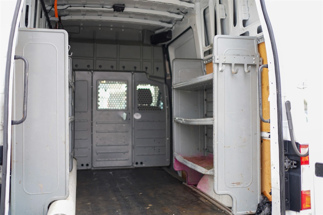 Nissan NV Cargo 2500 HD SV V6 High Roof 2020