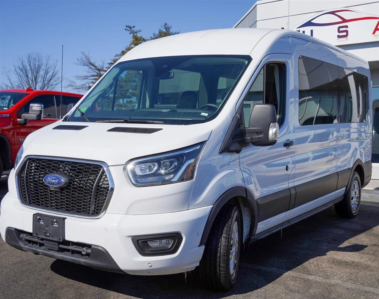 Ford Transit 350 Wagon Med. Roof XL w/Sliding Pass. 148-in. WB 2023