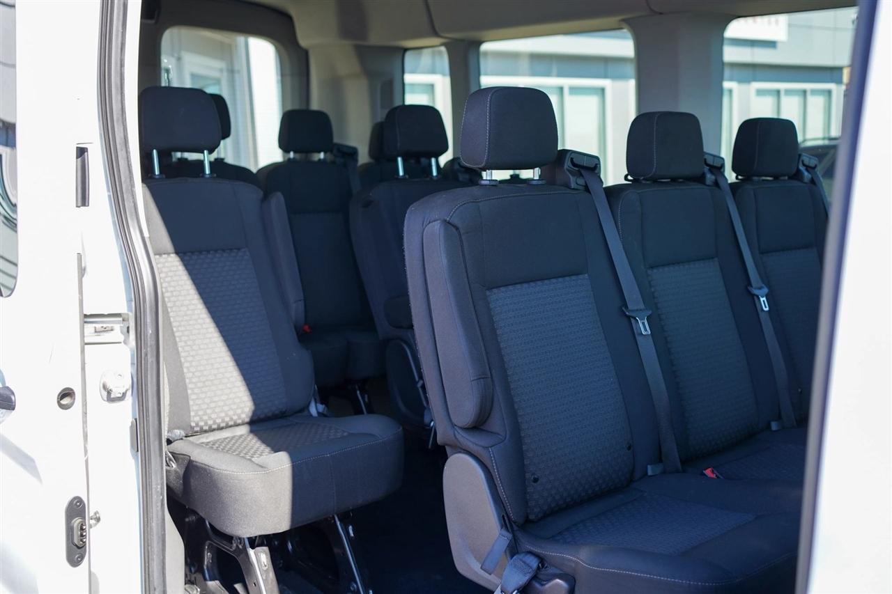 Ford Transit 350 Wagon Med. Roof XL w/Sliding Pass. 148-in. WB 2023