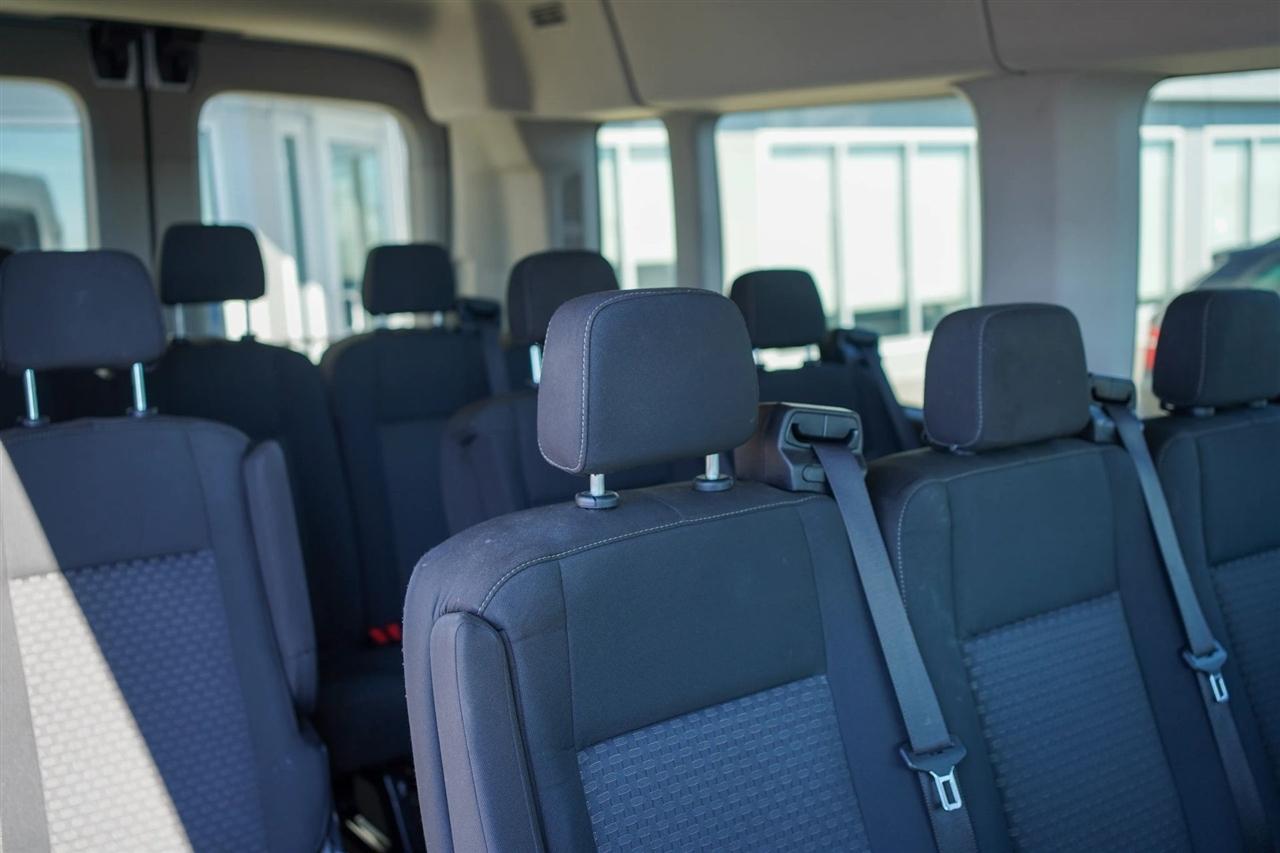 Ford Transit 350 Wagon Med. Roof XL w/Sliding Pass. 148-in. WB 2023