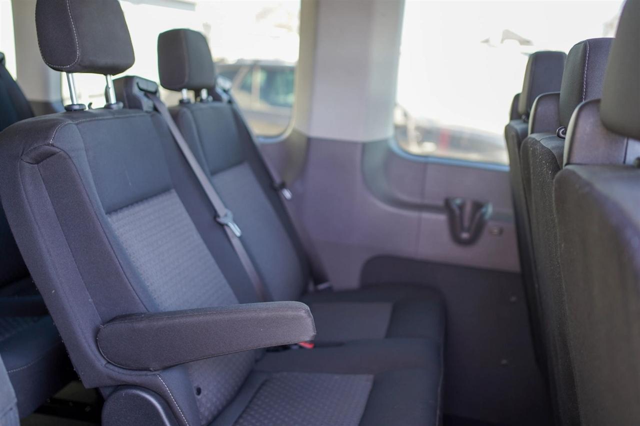 Ford Transit 350 Wagon Med. Roof XL w/Sliding Pass. 148-in. WB 2023