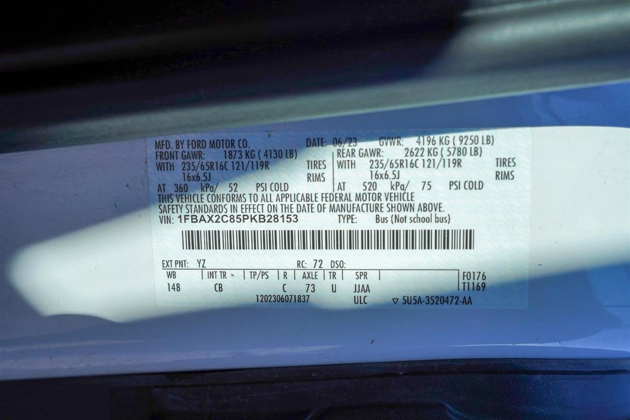 Ford Transit 350 Wagon Med. Roof XL w/Sliding Pass. 148-in. WB 2023