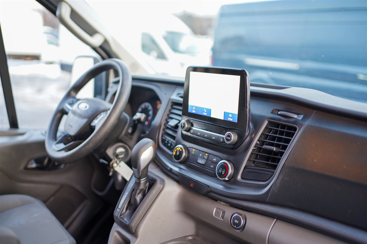 Ford Transit 150 Van Low Roof w/Sliding Pass. 130-in. WB 2020