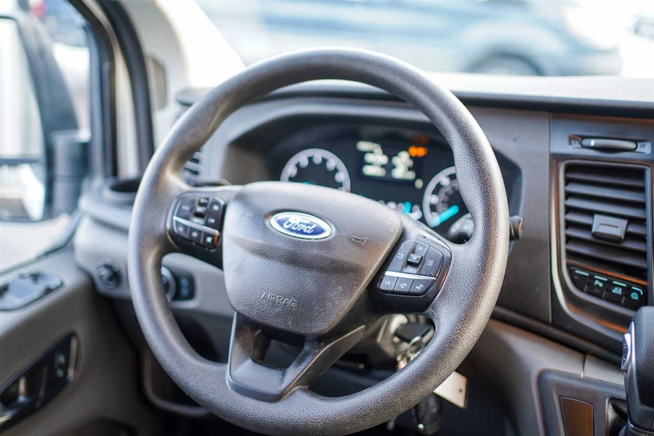 Ford Transit 150 Van Low Roof w/Sliding Pass. 130-in. WB 2020