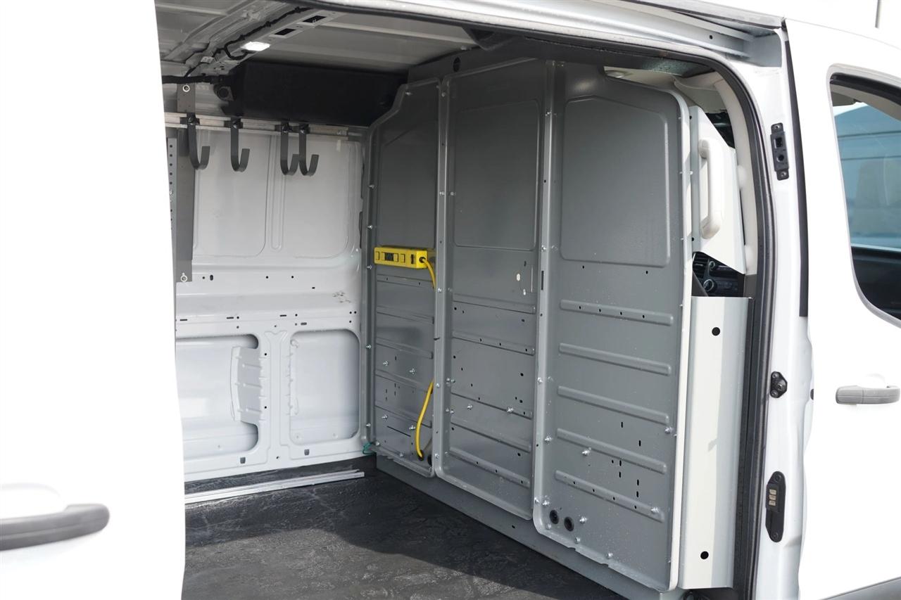 Ford Transit 150 Van Low Roof w/Sliding Pass. 130-in. WB 2020