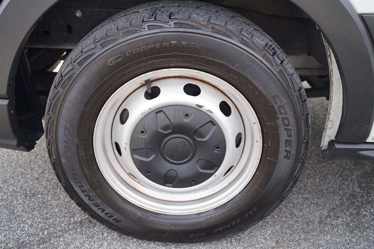 Ford Transit 150 Van Low Roof w/Sliding Pass. 130-in. WB 2020