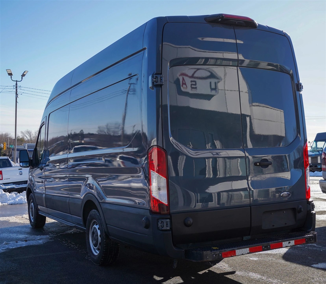Ford Transit 250 Van High Roof w/Sliding Pass. 148-in. WB EL 2020