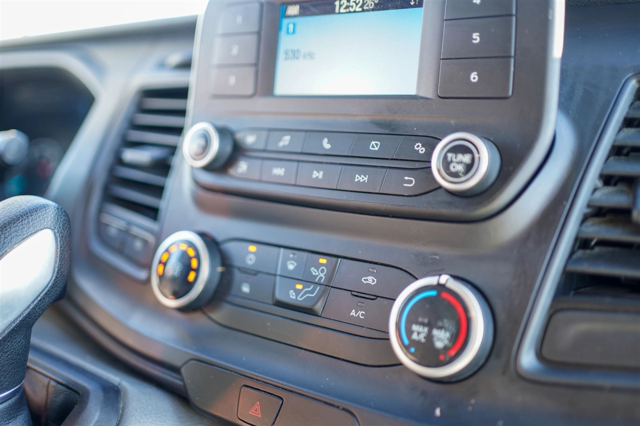 Ford Transit 250 Van High Roof w/Sliding Pass. 148-in. WB EL 2020