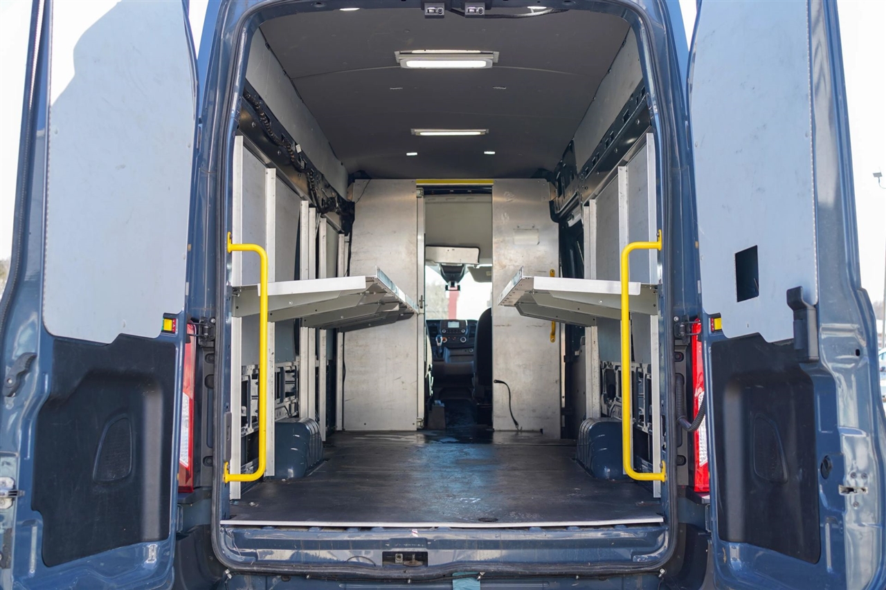 Ford Transit 250 Van High Roof w/Sliding Pass. 148-in. WB EL 2020