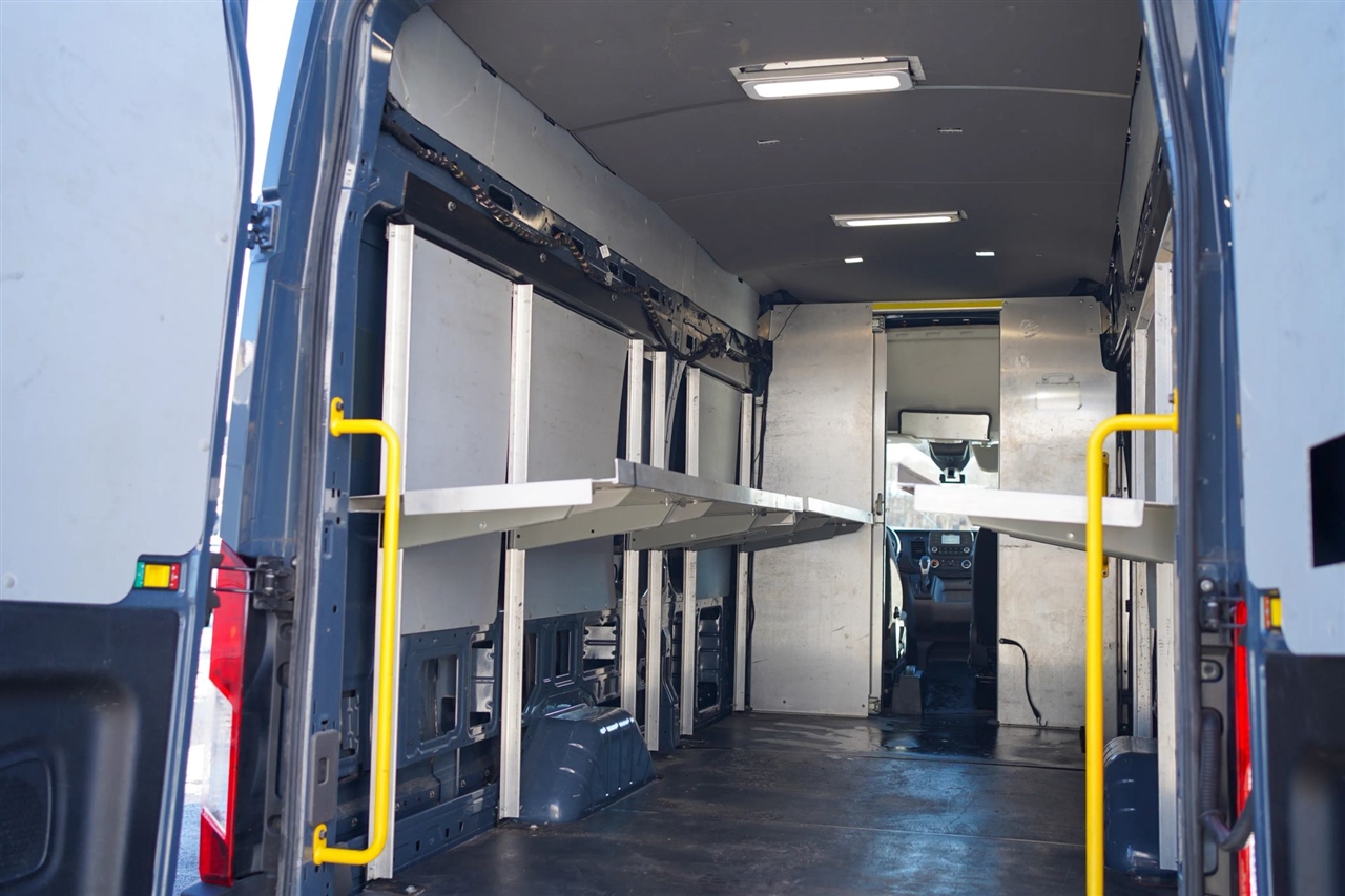 Ford Transit 250 Van High Roof w/Sliding Pass. 148-in. WB EL 2020