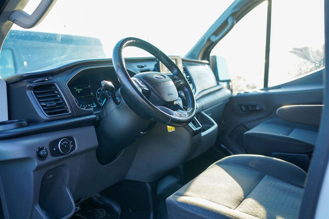 Ford Transit 250 Van Low Roof w/Sliding Pass. 130-in. WB 2020