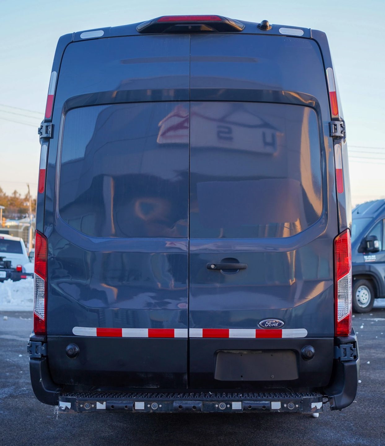 Ford Transit 250 Van High Roof w/Sliding Pass. 148-in. WB EL 2020