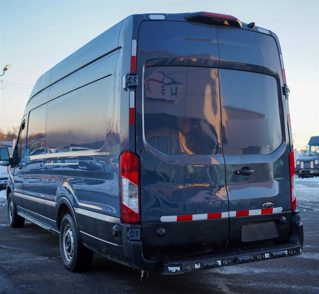 Ford Transit 250 Van High Roof w/Sliding Pass. 148-in. WB EL 2020
