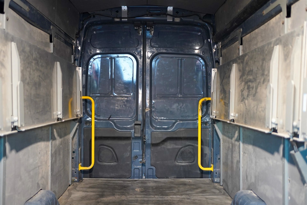 Ford Transit 250 Van High Roof w/Sliding Pass. 148-in. WB EL 2020